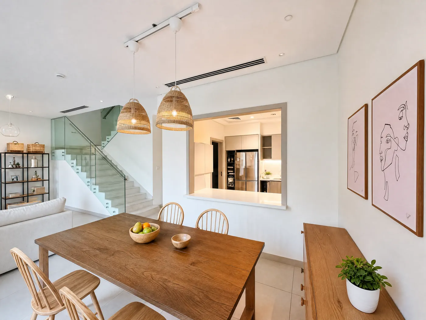 The lived-in townhouse: Photo 06, delivered by Ryselist