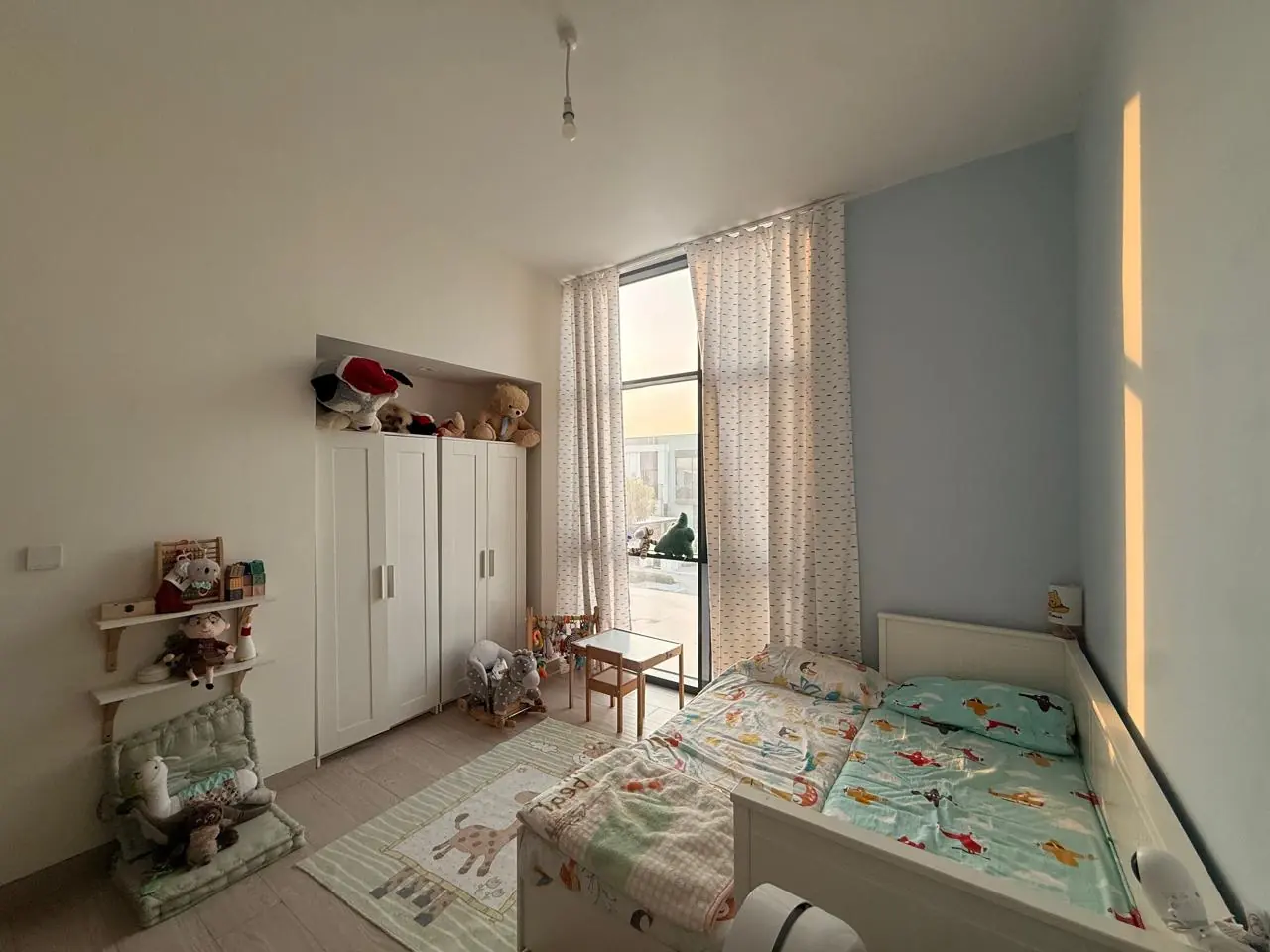 The lived-in townhouse: Photo 17, shot on the agent's phone