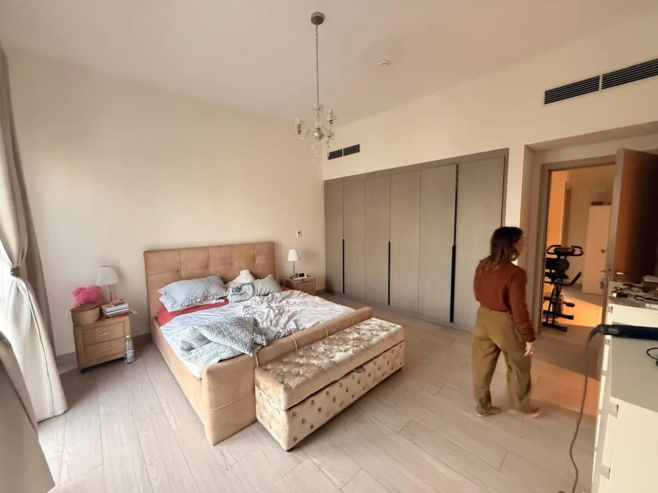 The lived-in townhouse: Photo 22, shot on the agent's phone
