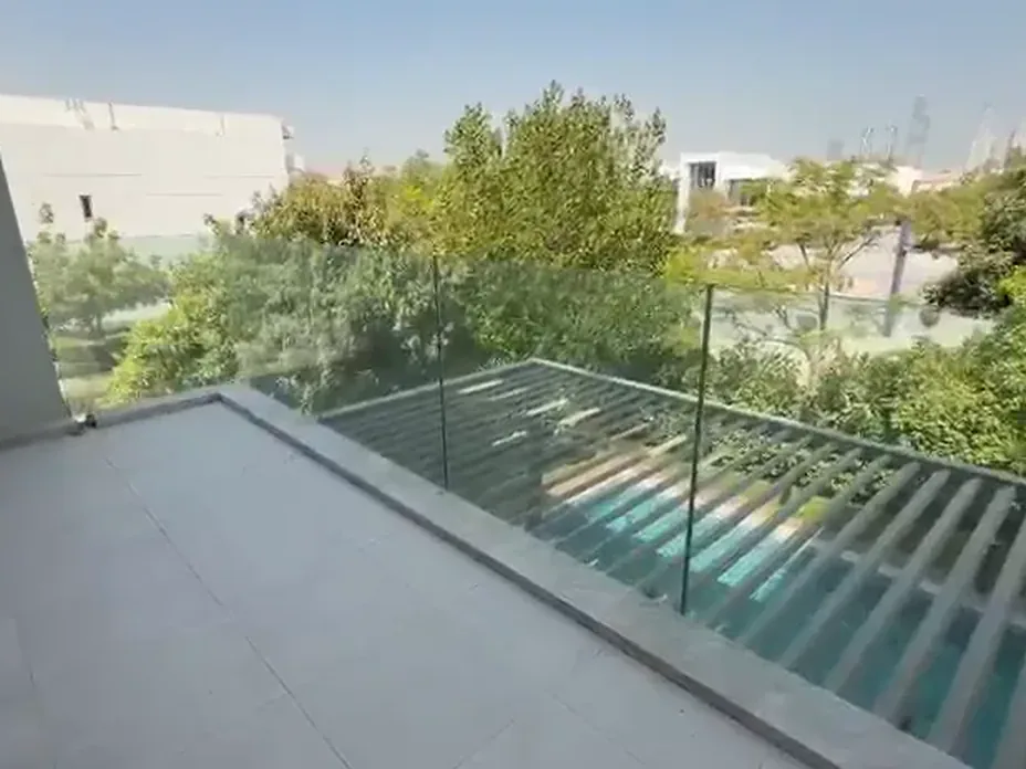 Krisztiana'nın District One'da çektiği videodan bir kare