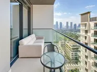 Şehir manzaralı balkon