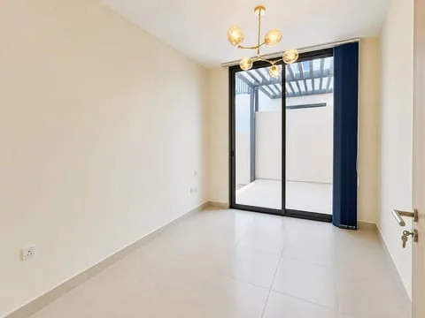 Villa, 2 bed, delivered listing photo 3