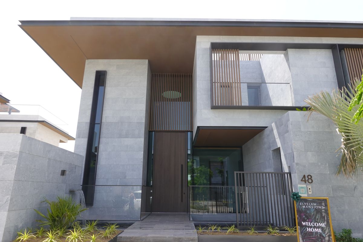 The AED 3.3M rental, the agent’s own frame 1