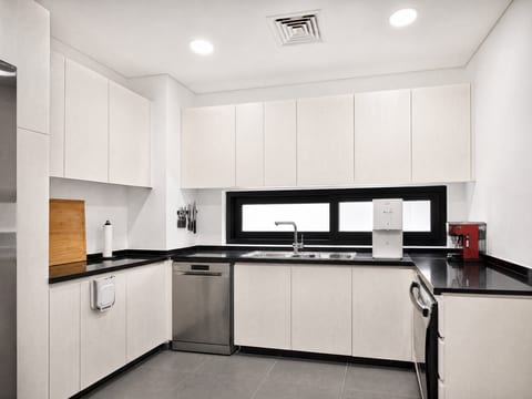 2-Bed Villa, delivered listing photo 3