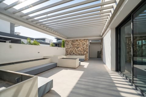 2-Bed Apartment, delivered listing photo 2
