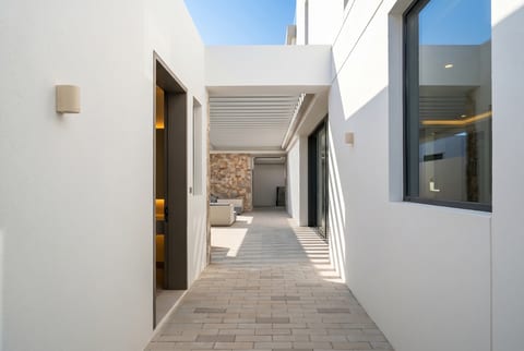 2-Bed Apartment, delivered listing photo 3
