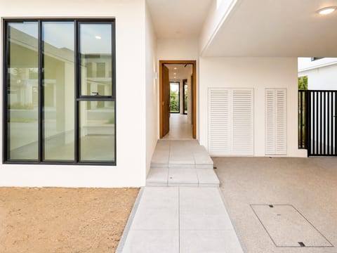 2-Bed Villa, delivered listing photo 1