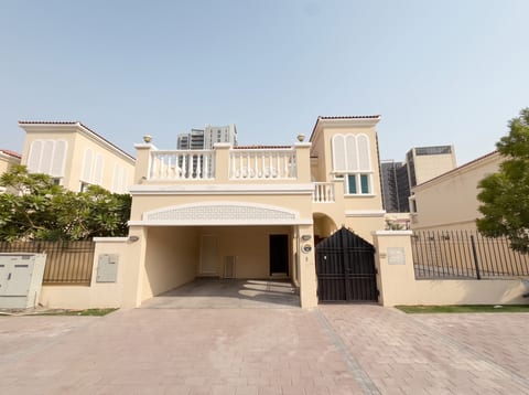 3-Bed Villa, delivered listing photo 1