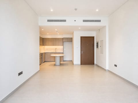 2-Bed Apartment, delivered listing photo 3