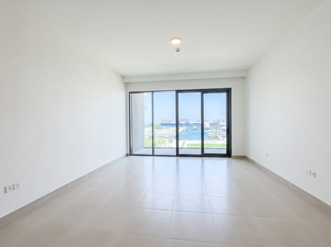 2-Bed Apartment, delivered listing photo 3
