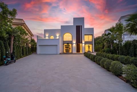 2-Bed Apartment, delivered listing photo 3